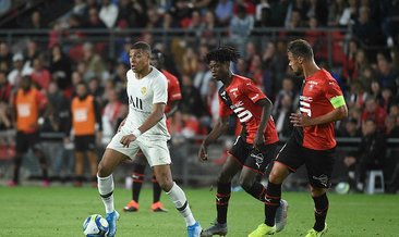 PSG Rennes'e yenildi