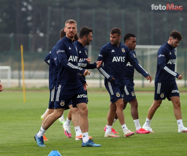 SPOR HABERİ - Sinan Gümüş'ten itiraf! "Fenerbahçe'de kadro dışı kalınca..."