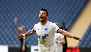 Galatasaray In Transfer Gundemindeki Aytac Kara Kasimpasa Dan Resmen Ayrildi Fotomac