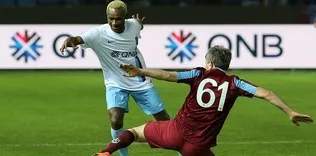 İlk maçı efsaneler yaptı
