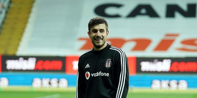 Dorukhan kafa karıştırdı