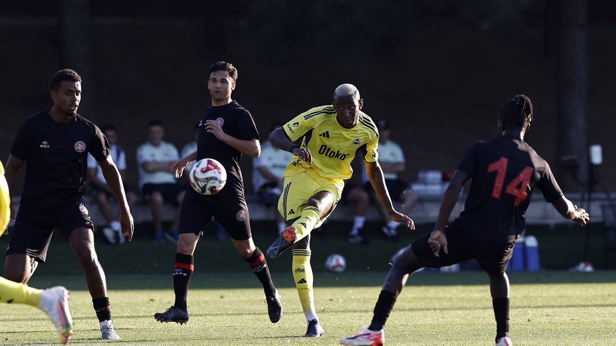 Fenerbahçe'den sakatlık açıklaması! Anderson Talisca... Fenerbahçe'den sakatlık açıklaması! Anderson Talisca...