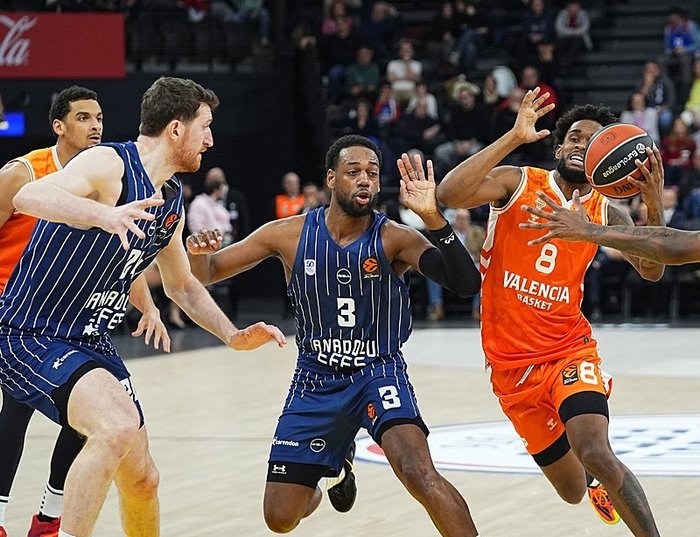 anadolu-efes-zalgiris-canli-izle-mac-saat-kacta-hangi-kanalda-1770374776887.jpeg Anadolu Efes, Zalgiris'i konuk ediyor!