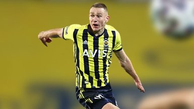 Son dakika spor haberleri: Başakşehir Fenerbahçe maçında Attila Szalai golü Altay Bayındır'a armağan etti