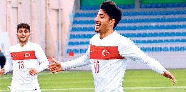 Dört büyüklerin gözdesi Türk yıldız! Berkay Özcan kimdir? Son dakika transfer haberleri