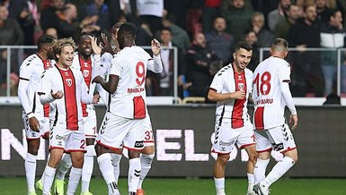 Samsunspor 2-0 Antalyaspor (MAÇ SONUCU ÖZET)