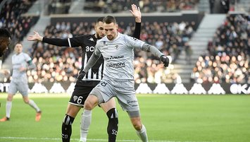 Bentaleb radara girdi!