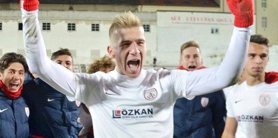 Seydi Konya’ya göz kırptı