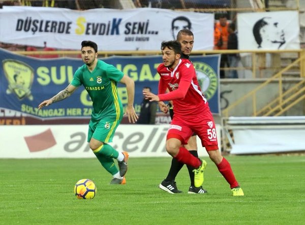 Aykut Kocaman'dan 3,5 ay sonra ilk! Ozan Tufan...