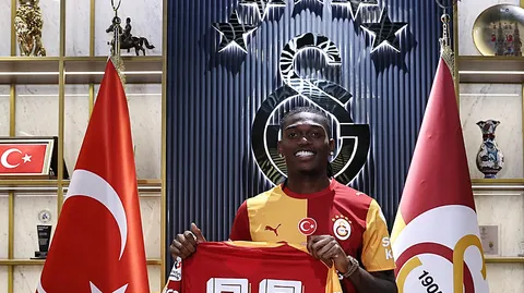 Rafael Leao, Galatasaray'da!