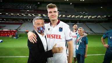 Son dakika haberi | Ahmet Ağaoğlu: Sörloth 11-12 milyon Euro gibi bir para kazandırarak gidiyor - Son dakika Trabzonspor haberleri - Fotomaç