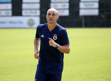 Aykut Kocaman’ın ilk transferi Fenerbahçe’den