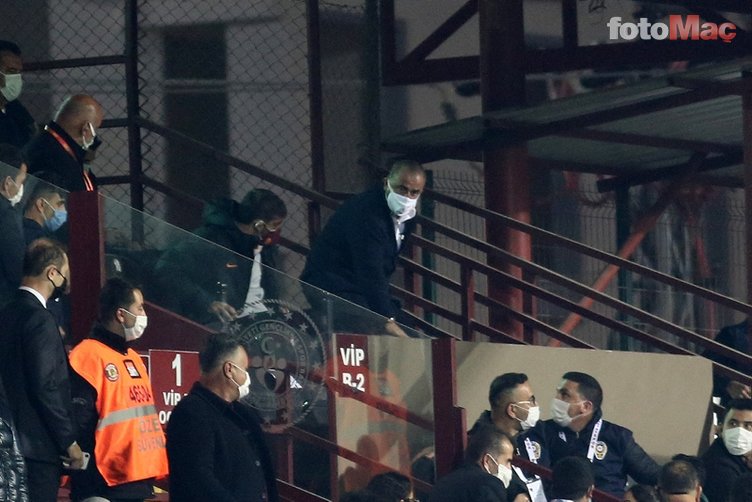 Son dakika GS haberleri | Galatasaray'da oklar Terim'e döndü! Sözleşme görüşmeleri donduruldu
