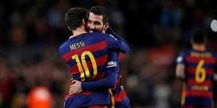 Arda Messi'ye İslam'ı öğretiyor