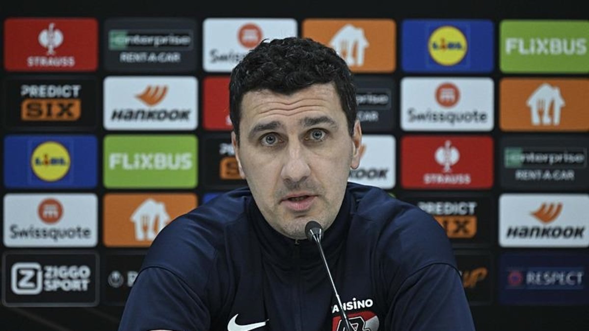AZ Alkmaar Teknik Direktörü Maarten Martens: İstanbul'daki maç farklı olacaktır AZ Alkmaar Teknik Direktörü Maarten Martens: İstanbul'daki maç farklı olacaktır
