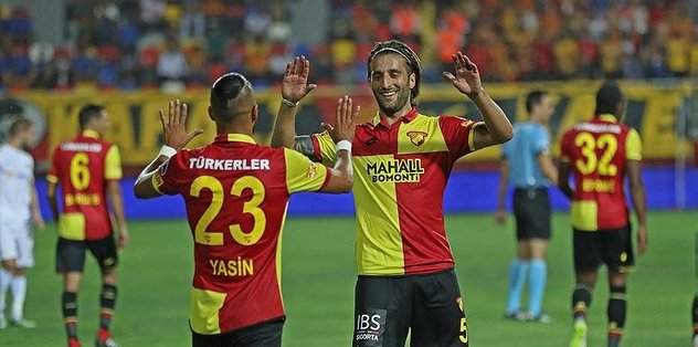 Gözler liderde