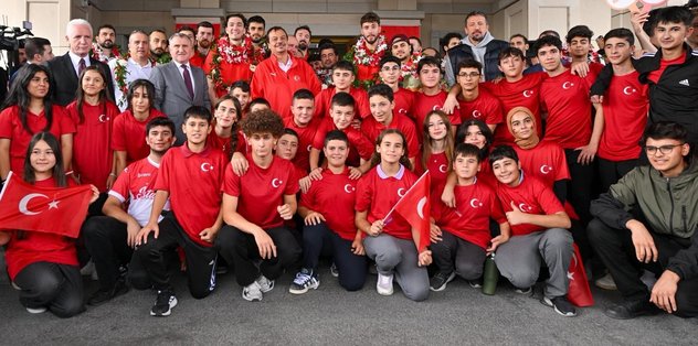 12 Dev Adam yükselişte