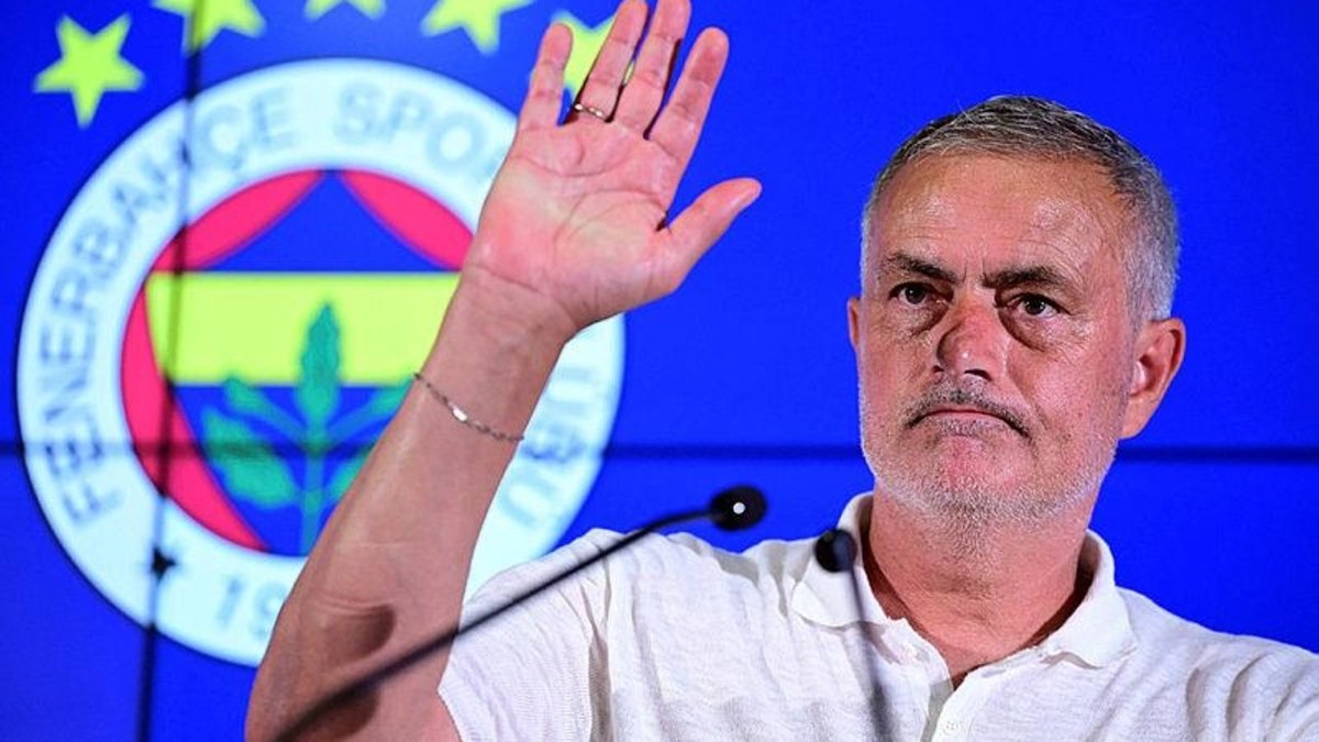 FENERBAHÇE HABERLERİ: Mourinho kararını verdi! O ismin sözleşmesi feshedilecek...