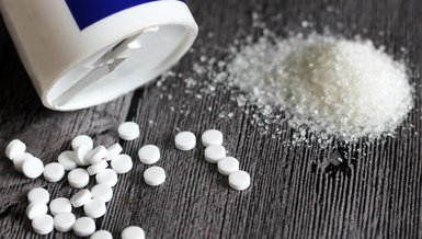 ASPARTAM NEDİR? | Aspartam nelerde, hangi ürünlerde var? Aspartam zararlı mı, zararları nedir?