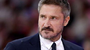 Pozzecco imzayı attı