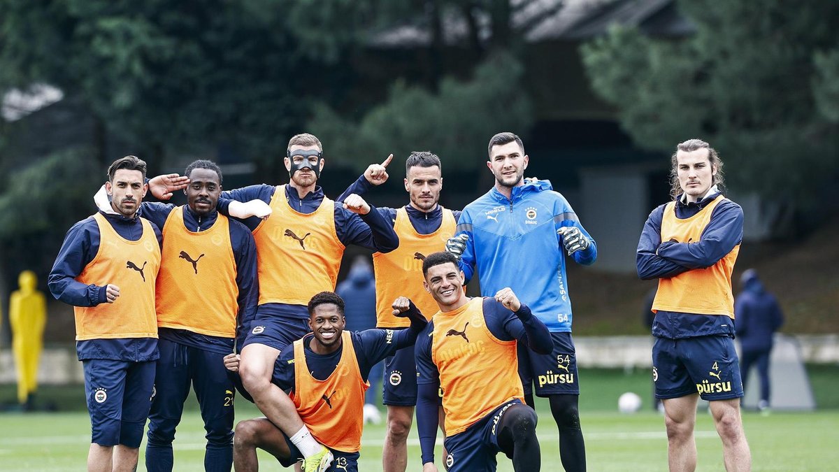 Fenerbahçe'de Net Global Sivasspor maçı hazırlıkları başladı Fenerbahçe'de Net Global Sivasspor maçı hazırlıkları başladı