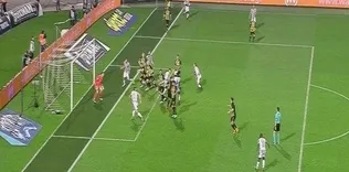Lucescu’nun maçında olay