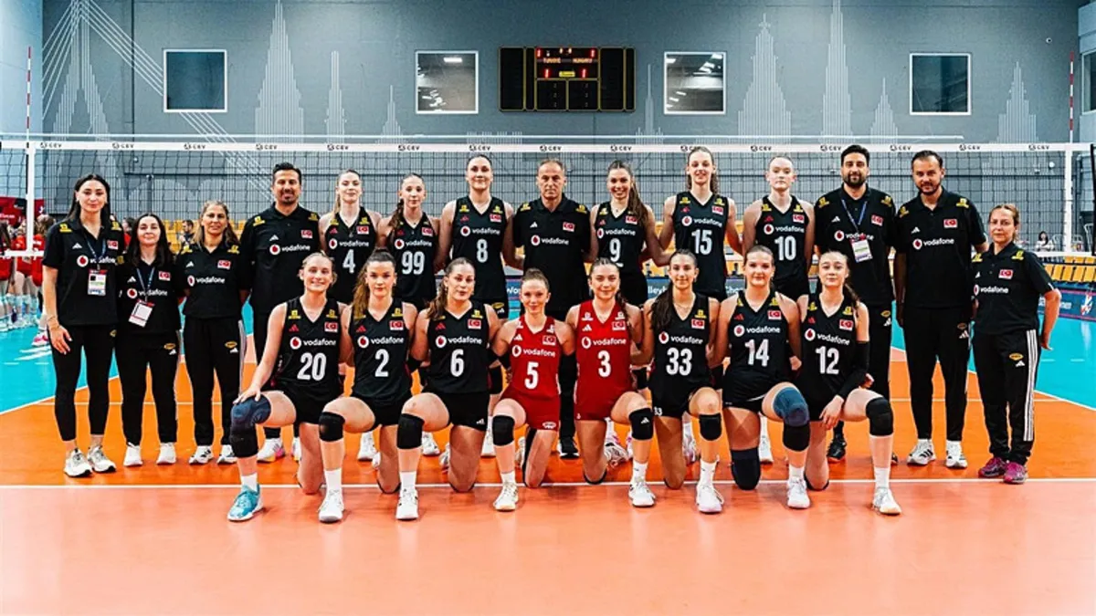 18 Yaş Altı Kadın Voleybol Takımımız Avrupa ikincisi!