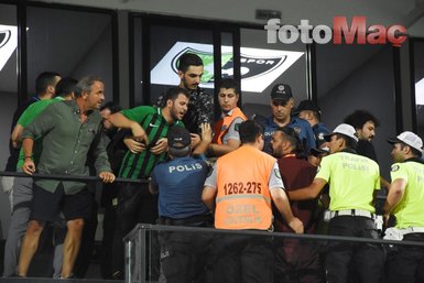 Galatasaray’da Hasan Şaş ve Necati Ateş ile taraftarlar arasında flaş gerginlik!