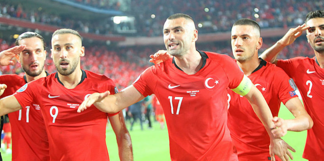 Burak Yılmaz'dan maç sonu duygusal paylaşım!