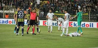 2 kırmızı kart, sürpriz skor!