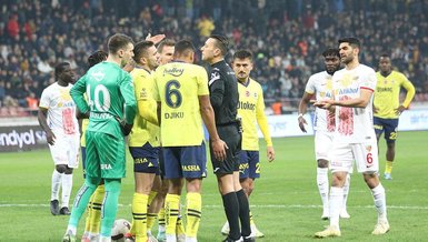 Kayserispor - Fenerbahçe maçında bir penaltı daha! İşte o pozisyon