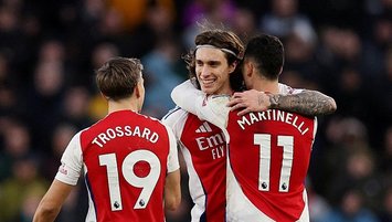 Arsenal Calafiori ile kazandı!