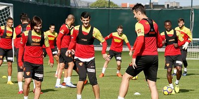 Göztepe kafilesi Bursa'ya gitti