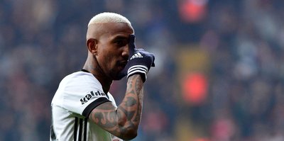 Talisca, Brezilya Milli Takımı kampında