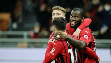 Milan Lazio'yu farklı yenerek tur atladı!