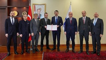 Tarihi bir adım