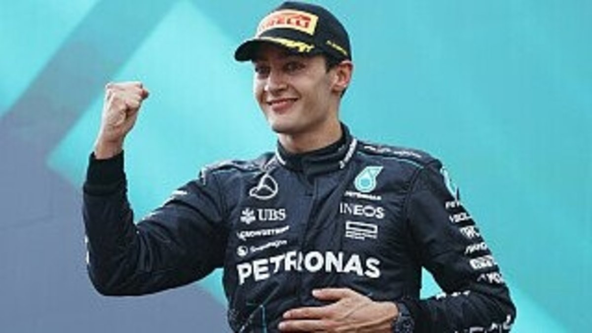 Pole pozisyonu Russell'ın!