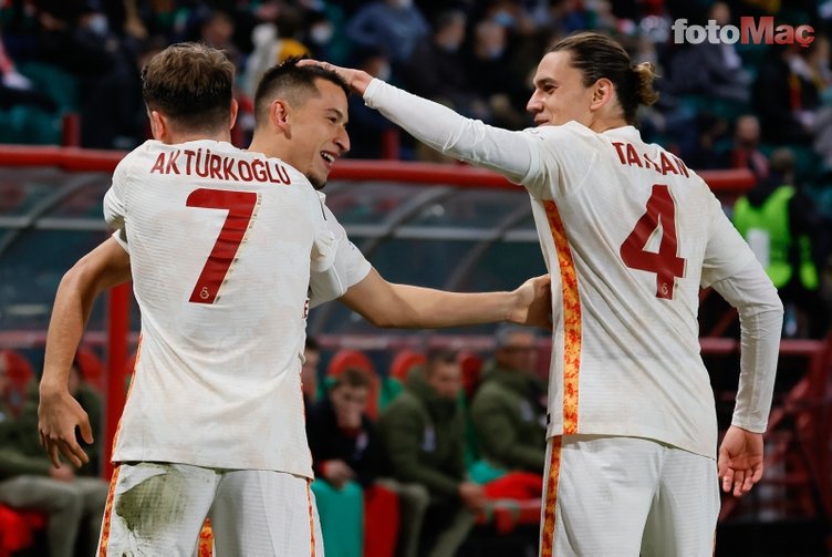 GALATASARAY HABERLERİ - Spor yazarları Lokomotiv Moskova-Galatasaray maçını değerlendirdi