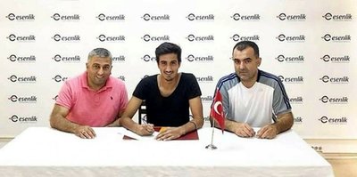 Yeni Malatyaspor, altyapıdan 3 ismi profesyonel yaptı