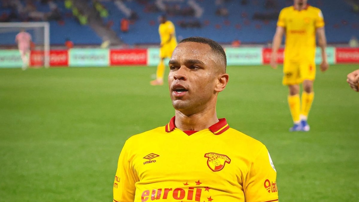 Juan Silva Göztepe'yi sırtlıyor!