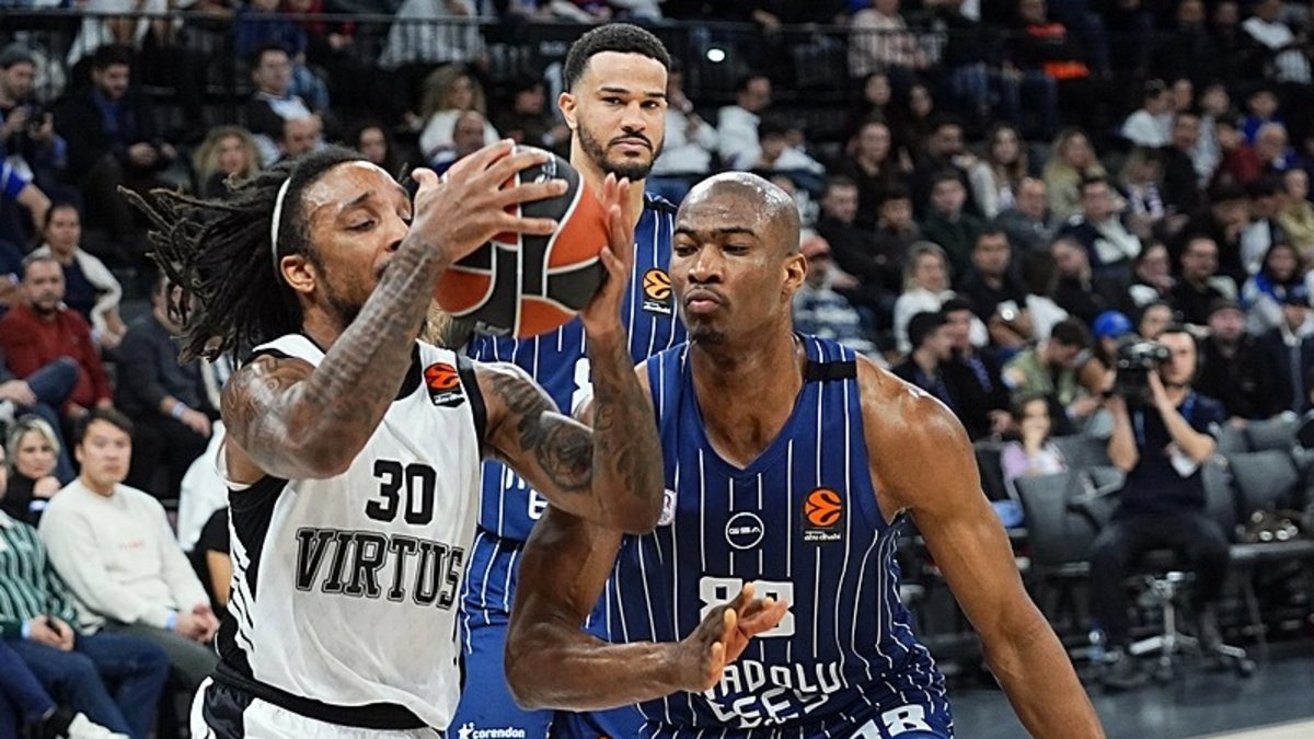Anadolu Efes Kai Jones'un sözleşmesini uzattı!