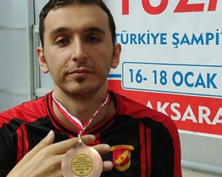 Sakat kaldı ama pes etmedi!