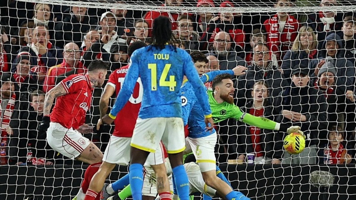 Nottingham Forest'tan Fenerbahçe maçı öncesi ligde kritik puan kaybı!