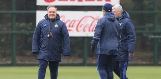 Advocaat’tan sezon sonu için açıklama