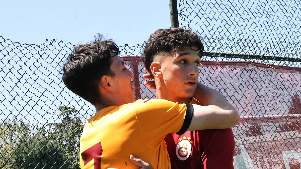 Galatasaray'da flaş ayrılık! Yeni sözleşmeyi imzalamadı