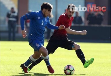 Galatasaray’dan Beşiktaş’a sürpriz transfer önerisi! Menajeri açıkladı