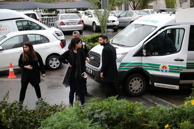 Galatasaray Teknik Direktörü Fatih Terim’in babası son yolculuğuna uğurlandı