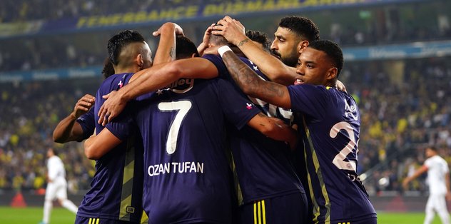 Ünlü yorumcudan flaş sözler! Fenerbahçe'ye operasyon yapılıyor