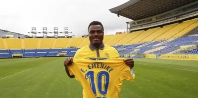 Emenike 'uykum var' dedi, idmanı bıraktı