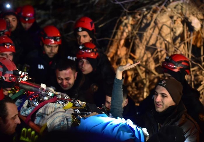 son-dakika-kahramanmaras-kahramanmaras-olu-ve-yarali-sayisi-kac-oldu-10-subat-deprem-bolgesinde-son-durum-1676009335466.jpeg